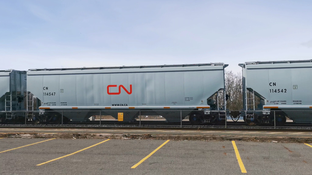 CN 114547